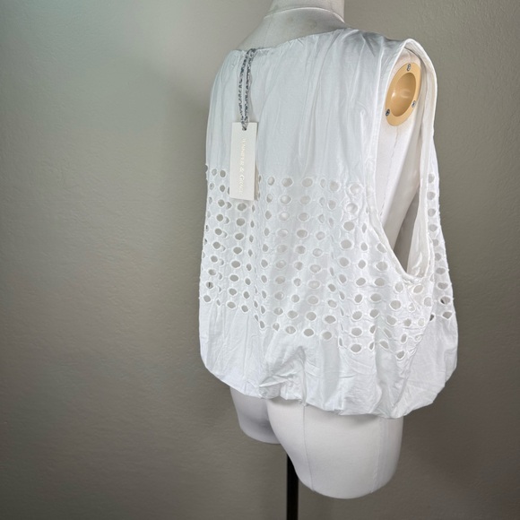 NEW NWT Jennifer Grace White Eyelet Cropped Sleeveless Shirt Top Size XL - Picture 4 of 16